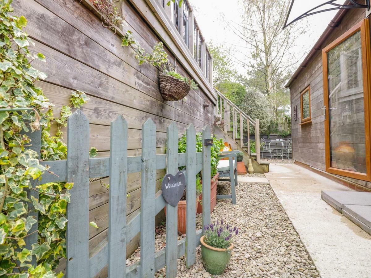 Wellinghill Lodge Cheltenham Exterior photo
